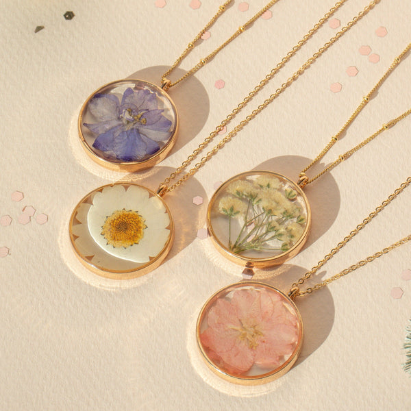 Pressed Flower Necklace, Resin Jewelry, Dried Flower Jewellery, Minimalist  Jewelry, Botanical Necklace, Valentine Gift With Natural Touch - Etsy